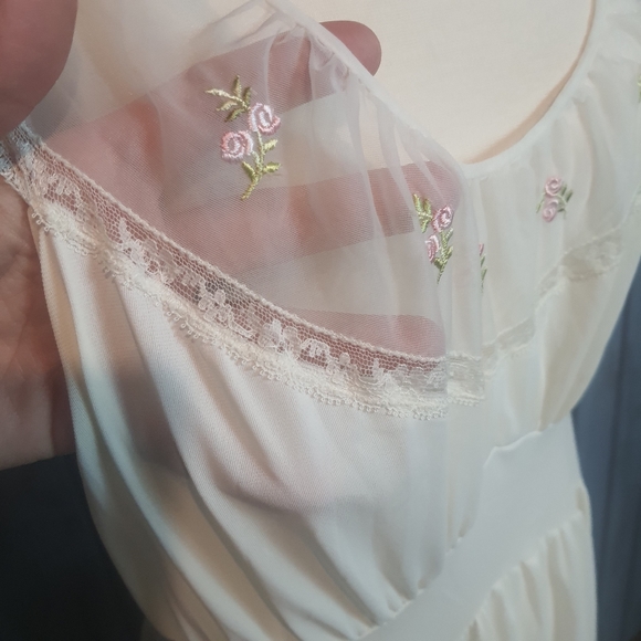 Vintage 80's Negligee Peignoir Sheer Chiffon Nightgown Petit Point White Wedding - Picture 7 of 11